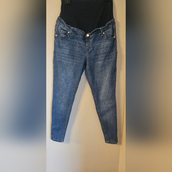 Time and Tru Maternity Jeans - Picture 1 of 3